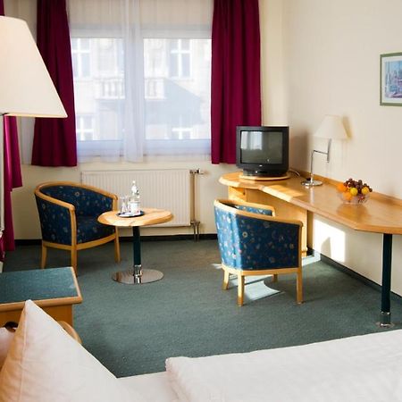 Hotel Berlin - Greenline Hotel زوسين المظهر الخارجي الصورة