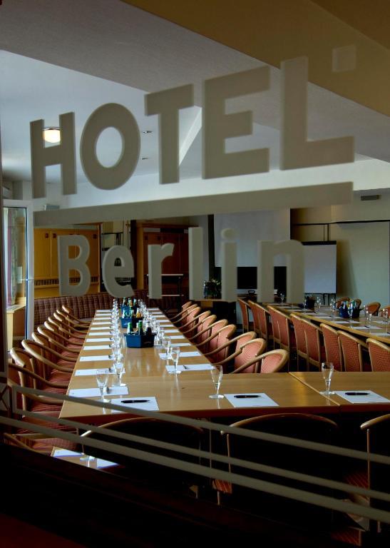Hotel Berlin - Greenline Hotel زوسين المظهر الخارجي الصورة