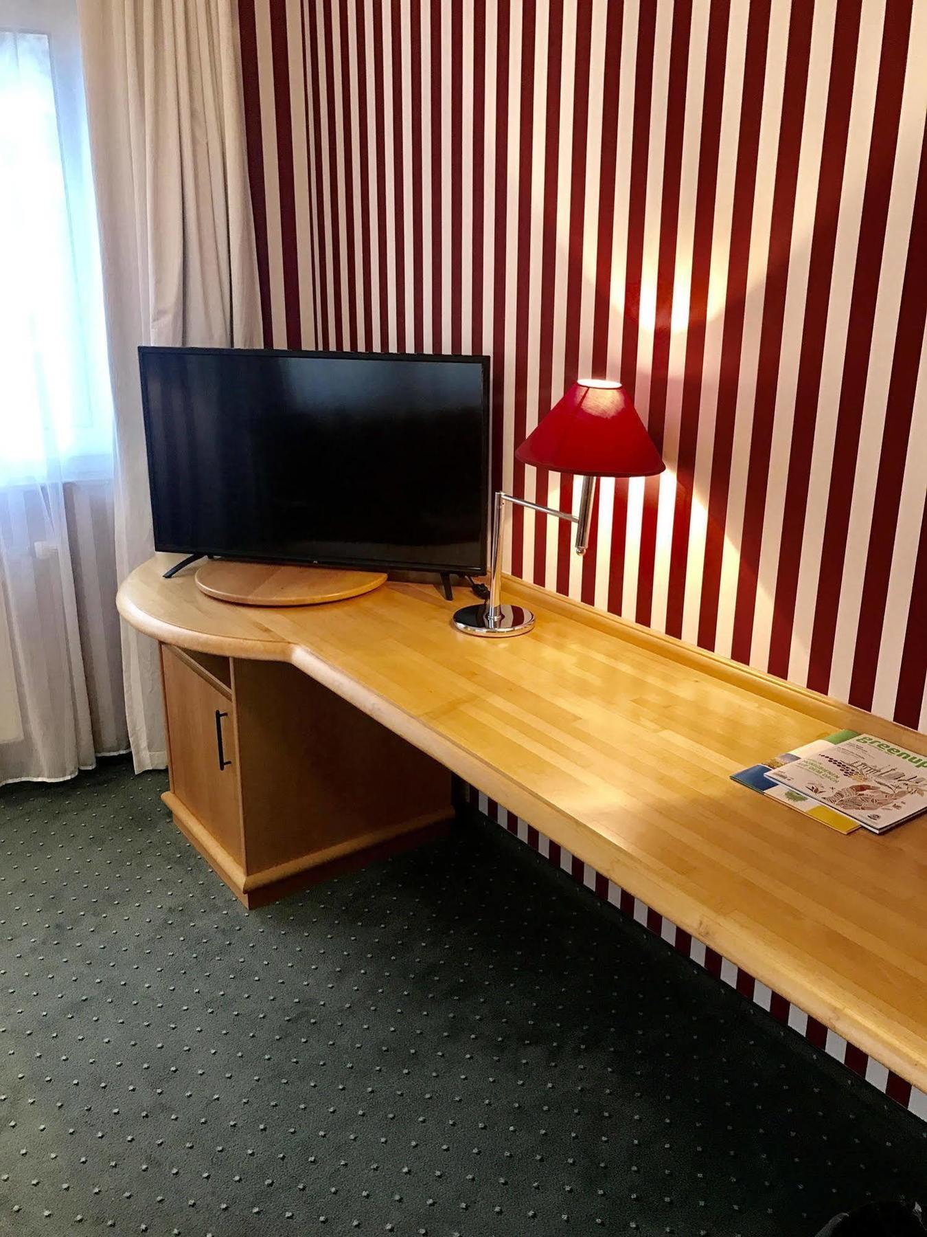 Hotel Berlin - Greenline Hotel زوسين المظهر الخارجي الصورة